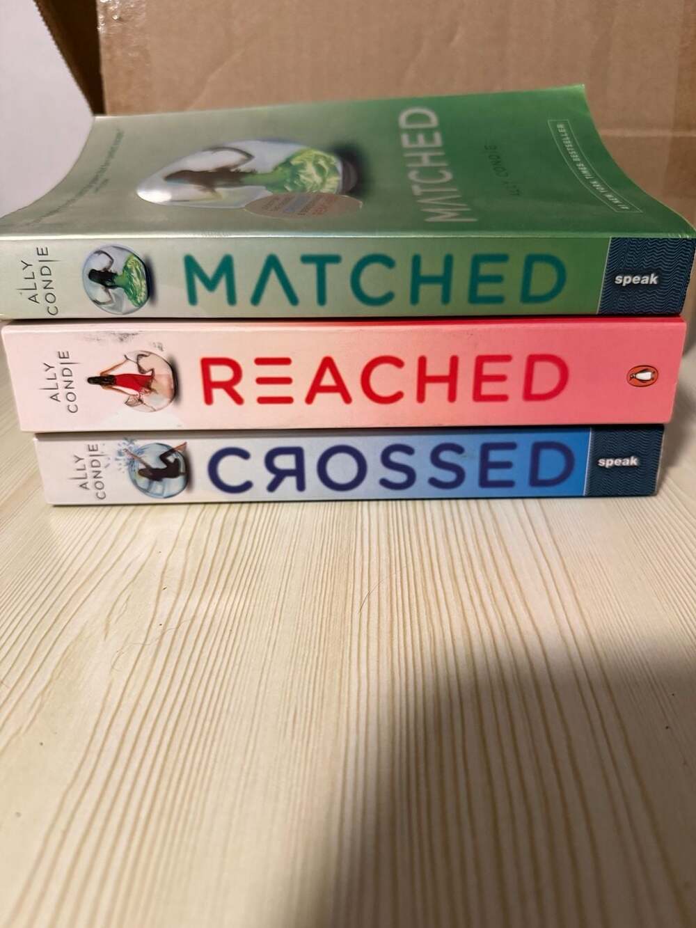 Ally Condie Matched Trilogy Paperback Set